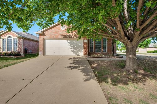 5900 Ozark Dr, Fort Worth, TX, 76131-4007 | Card Image