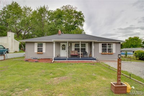 219 Sunset Dr, Bethalto, IL, 62010-2233 | Card Image