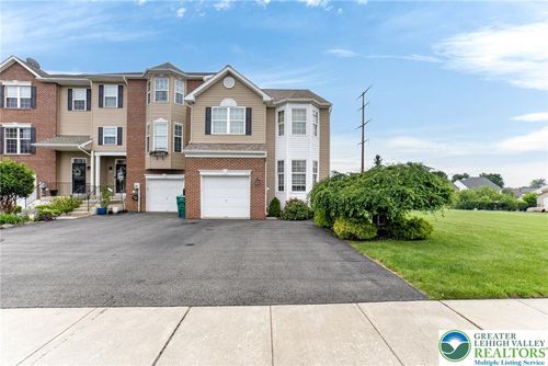 5440 Spring Ridge Dr W, Macungie, PA, 18062-9586 | Card Image