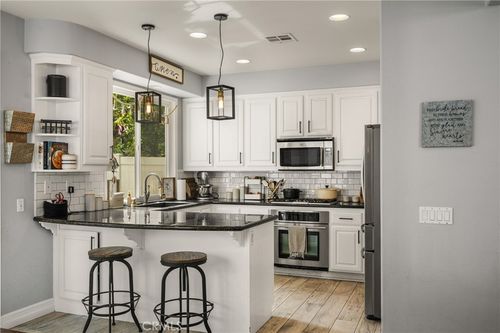 8346 E Quiet Canyon Ct, Anaheim, CA, 92808 | Card Image