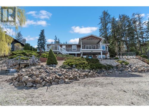 657 Waverley Park Frontage Rd, Sorrento, BC, V0E2W1 | Card Image