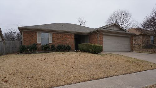 6412 Fairview Dr, Watauga, TX, 76148-1411 | Card Image