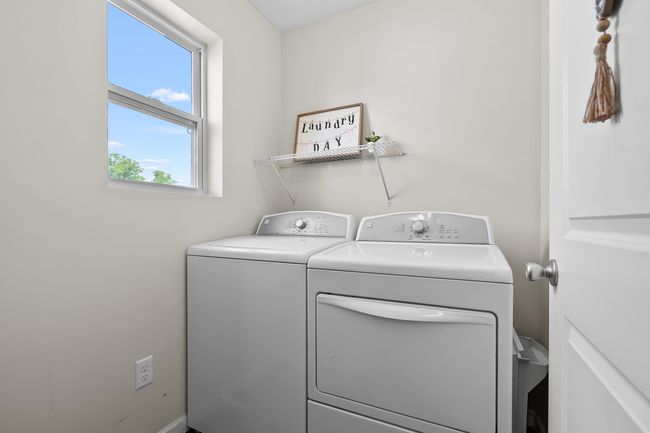 Main Floor Laundry | Image 20