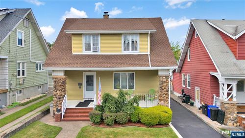 230 Hamilton Ave, Clifton, NJ, 07011-1847 | Card Image