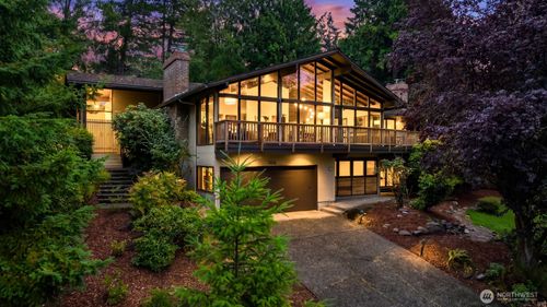 7416 Mercer Terrace Dr, Mercer Island, WA, 98040-5530 | Card Image