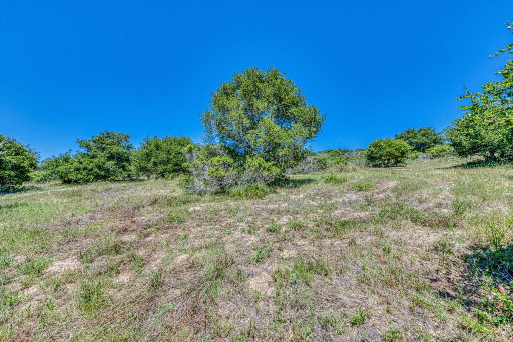 Land in Royal Oaks 2