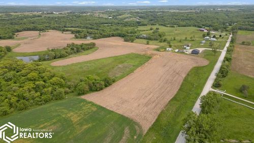 14425 85th Ave, Indianola, IA, 50125-7165 | Card Image