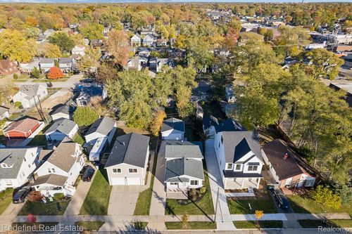 3560 Royal Ave, Berkley, MI, 48072-1455 | Card Image