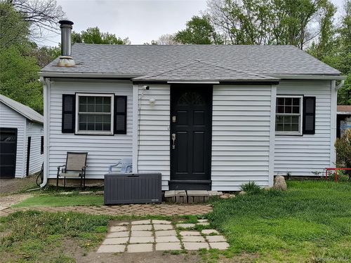 20 Barron Rd, Montgomery, NY, 12549-2622 | Card Image