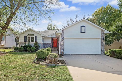 109 N Valley Stream Dr, Derby, KS, 67037-5721 | Card Image