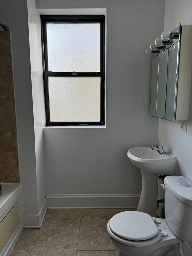 APT-1 - 3700 N Sheffield Ave, Condo with 3 bedrooms, 2 bathrooms and null parking in Chicago IL | Image 7