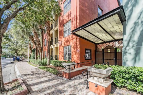 unit-220-2410 W Azeele St, Tampa, FL, 33609-3358 | Card Image