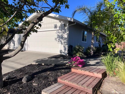 139 Hall Ln, Walnut Creek, CA, 94597-2709 | Card Image