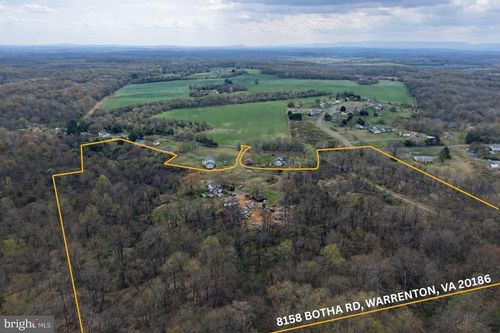 8158 Botha Rd, WARRENTON, VA, 20186-8431 | Card Image