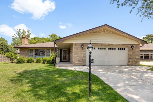 5205 Ellington Ave, Western Springs, IL, 60558-2036 | Card Image