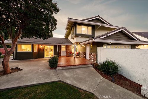 10865 Wystone Ave, Porter Ranch, CA, 91326-2651 | Card Image