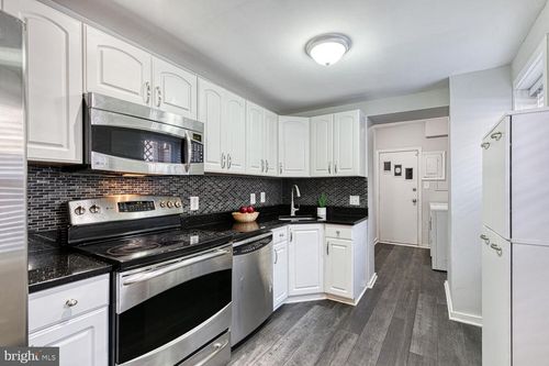 106 S Castle St, BALTIMORE, MD, 21231-1918 | Card Image