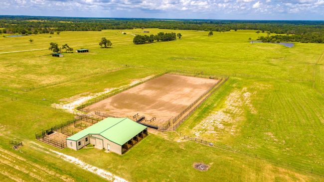 9500 Osr, Home with 3 bedrooms, 3 bathrooms and 5 parking in Midway TX | Image 37