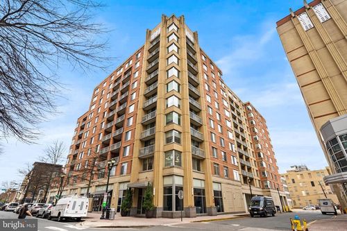 907-1020 N Highland St, ARLINGTON, VA, 22201-2188 | Card Image