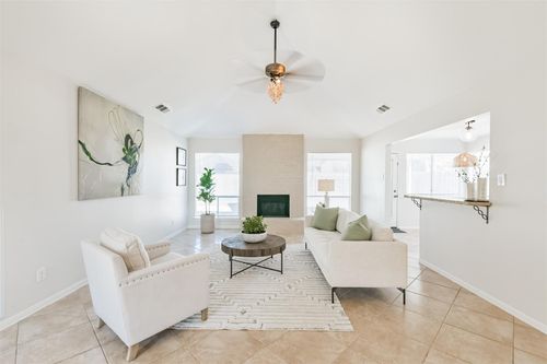 6114 Elkwood Forest Dr, Houston, TX, 77088-2418 | Card Image