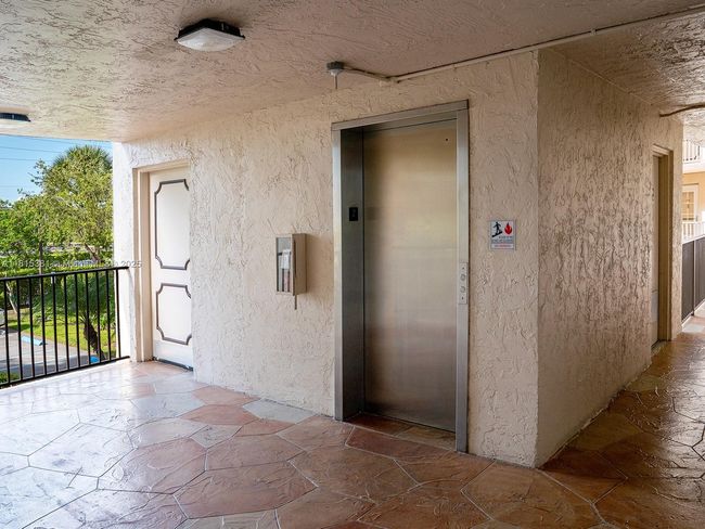 APT-212 - 7850 W Mcnab Rd, Condo with 2 bedrooms, 2 bathrooms and null parking in Tamarac FL | Image 5