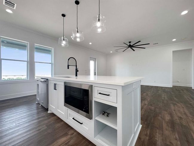 2301 Trinidad, House other with 4 bedrooms, 3 bathrooms and 1 parking in Crystal Beach TX | Image 16