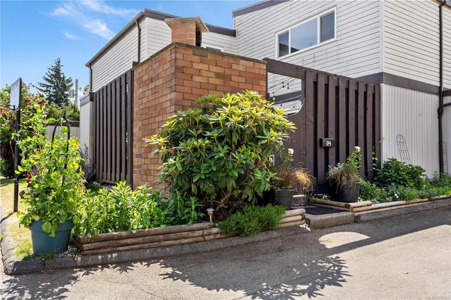 114 - 984 Dunford Ave, Townhouse with 2 bedrooms, 2 bathrooms and 2 parking in Langford BC | Image 24