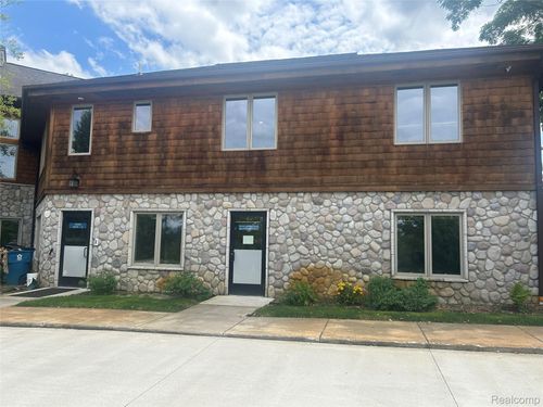 b-15045 Dixie Hwy, Holly, MI, 48442-9660 | Card Image