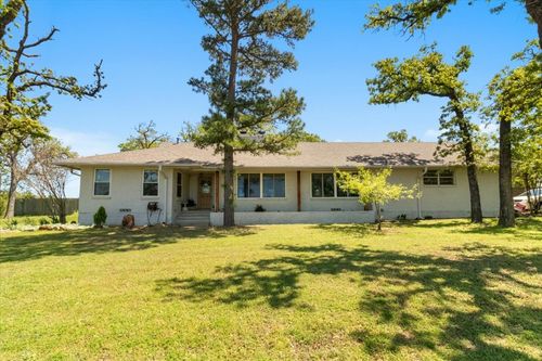 6800 Country Squire Ln, Burleson, TX, 76028-3106 | Card Image