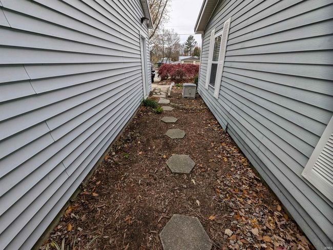 1205 Main St, House other with 3 bedrooms, 2 bathrooms and null parking in Monroe City IN | Image 24