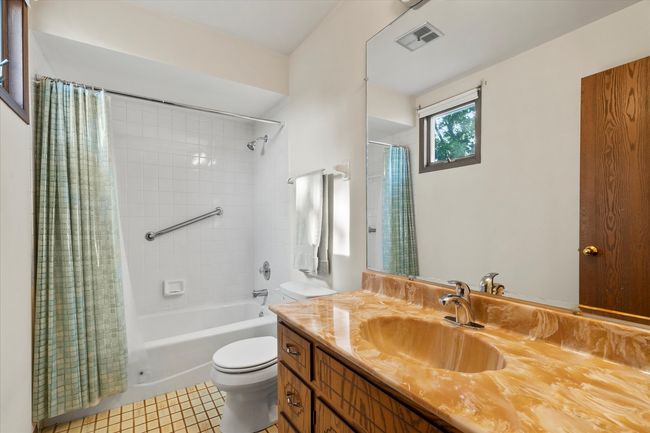 620 W 58 Th St, House other with 3 bedrooms, 3 bathrooms and 2 parking in Westmont IL | Image 23