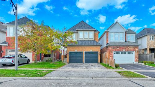 37 Shenandoah Dr, Whitby, ON, L1P1S9 | Card Image