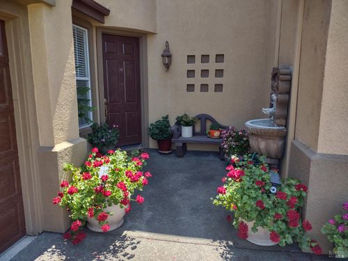 1122 Mitchell Ln, Windsor, CA, 95492 | Card Image