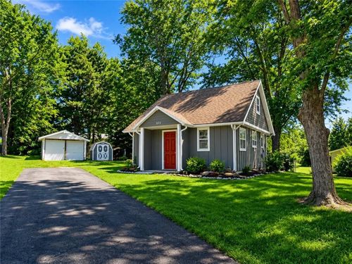 110 W 7th St, Knob Noster, MO, 65336-1106 | Card Image