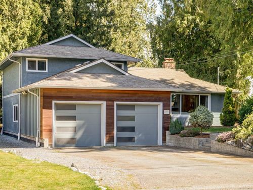 6429 Rodolph Rd, Victoria, BC, V8Z5W3 | Card Image
