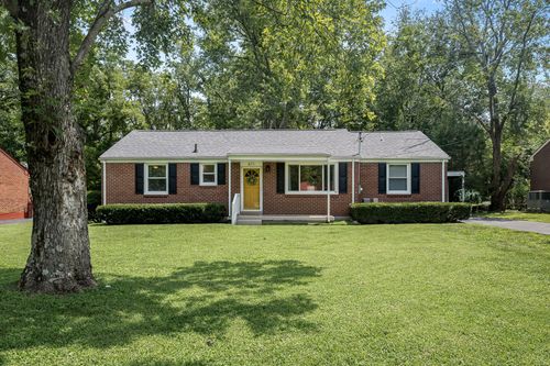 611 Thrush Pl, Murfreesboro, TN, 37130-4623 | Card Image