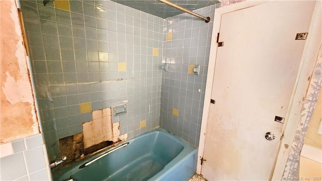 8 Andrews St, House other with 4 bedrooms, 3 bathrooms and null parking in Pawcatuck CT | Image 16