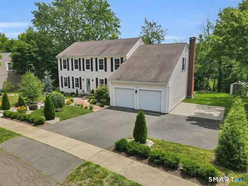 46 Tavern Cir, Middletown, CT, 06457-1560 | Card Image