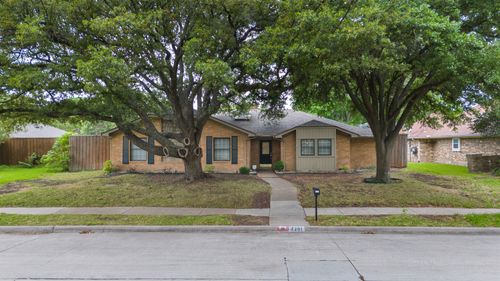 2301 Huntington Dr, Plano, TX, 75075-3314 | Card Image