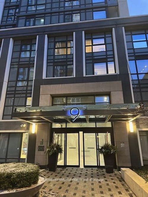 {{alt}} | Card Image