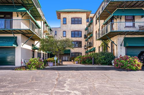 unit-304-110 N Harbor Dr, Grand Haven, MI, 49417-1265 | Card Image