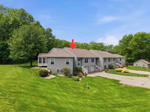 33 Centerview Rd, Atkinson, NH, 03811-2458 | Card Image