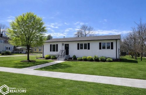 504 S 6th St, Fairfield, IA, 52556-3525 | Card Image