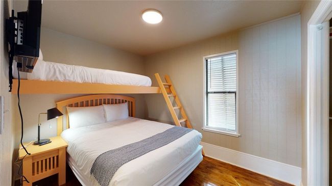 Unit B | Image 19