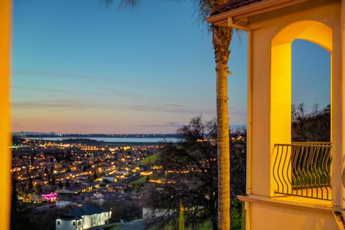 512 Montridge Way, El Dorado Hills, CA, 95762-7207 | Card Image