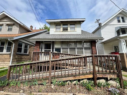 834 E 28th St, Erie, PA, 16504-1285 | Card Image