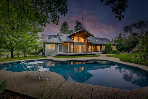 21211 Mccourtney Rd, Grass Valley, CA, 95949-7668 | Card Image