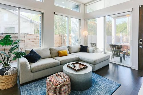 apt-a-1145 1/2 Poquito St, Austin, TX, 78702-2860 | Card Image