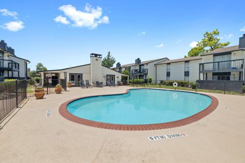 1105-10101 Forum Park Dr, Houston, TX, 77036-8129 | Card Image