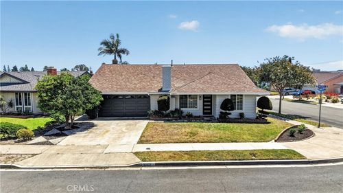 10807 Mitchell Dr, Stanton, CA, 90680-2209 | Card Image